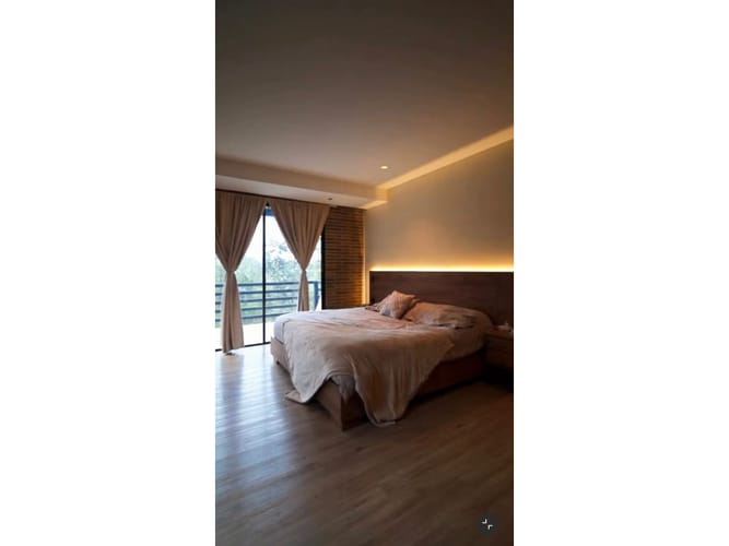 Casa de 3 alcobas en venta en La Candelaria, Medellín, 365 m² · foto 12 de 24