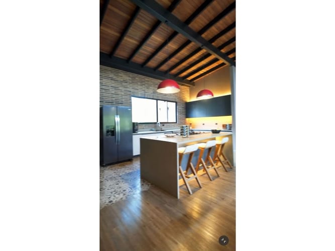 Casa de 3 alcobas en venta en La Candelaria, Medellín, 365 m² · foto 14 de 24