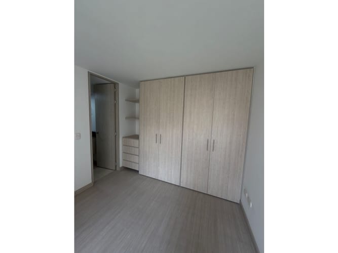 Apartamento de 3 alcobas en venta en Barranquillita Centro, Zipaquirá, 71 m² · foto 4 de 7