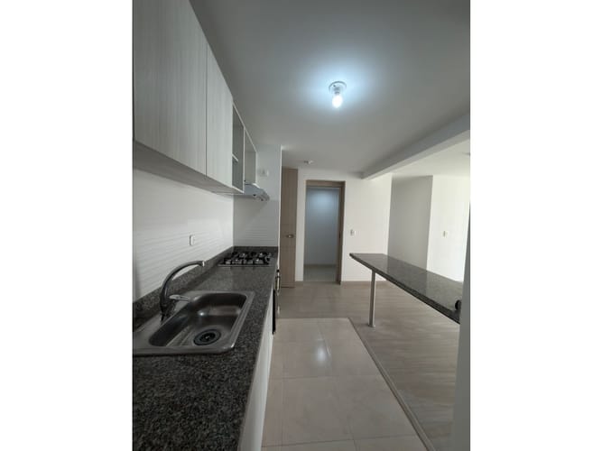 Apartamento de 3 alcobas en venta en Barranquillita Centro, Zipaquirá, 71 m² · foto 7 de 7