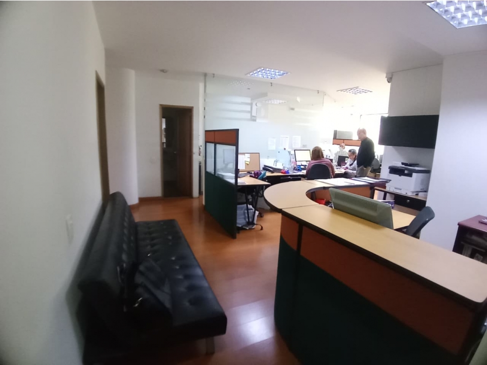 Apartamento en venta en Santa Barbara, Bogotá · foto 3 de 24