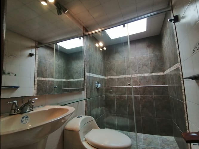 Casa de 2 alcobas en venta en Chicó Navarra, Bogotá, 113 m² · foto 9 de 23