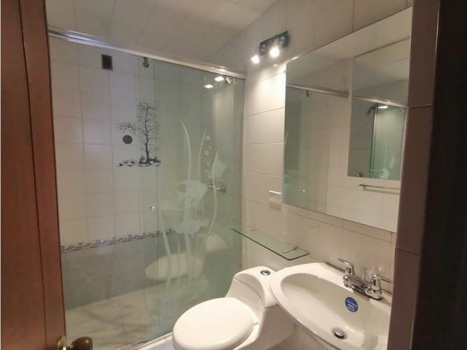 Casa de 2 alcobas en venta en Chicó Navarra, Bogotá, 113 m² · foto 10 de 23