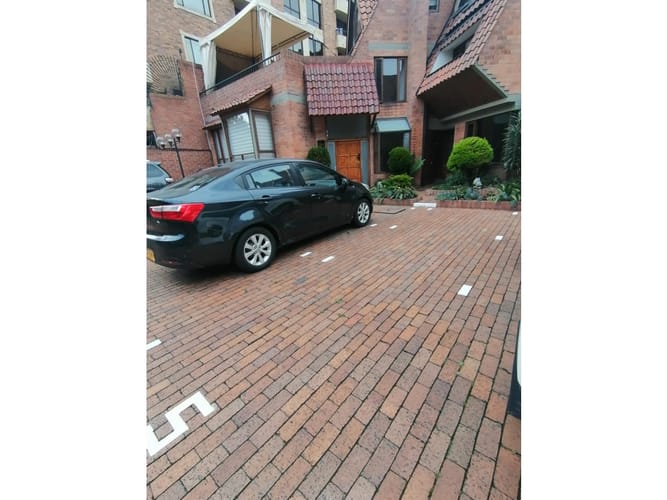 Casa de 2 alcobas en venta en Chicó Navarra, Bogotá, 113 m² · foto 13 de 23