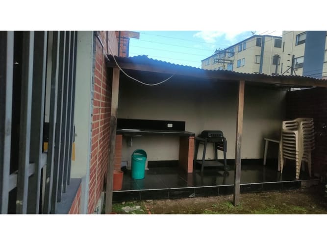 Apartamento de 3 alcobas en venta en Santa Teresa, Bogotá, 85 m² · foto 18 de 22