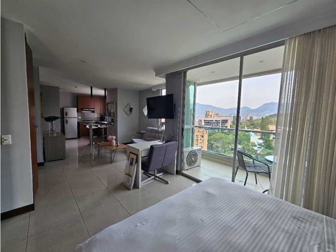 Apartaestudio en venta en Las Lomas No.1, Medellín, 47 m² · foto 3 de 13