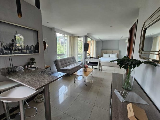 Apartaestudio en venta en Las Lomas No.1, Medellín, 47 m² · foto 6 de 13