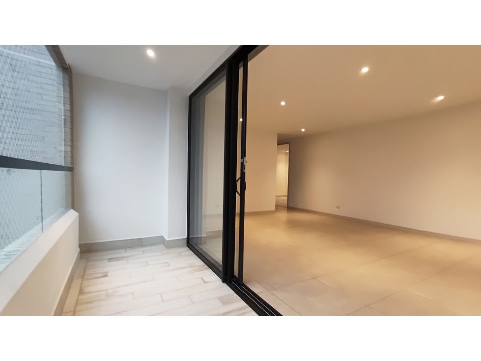 Apartamento en arriendo en Castropol, Medellín · foto 7 de 18