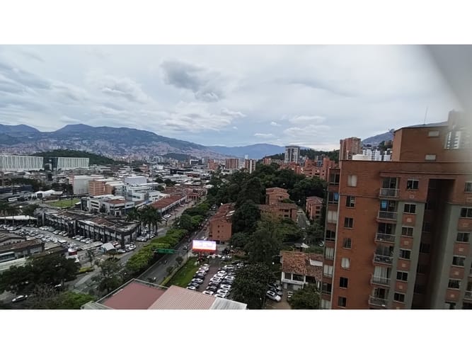 Apartamento de 3 alcobas en venta en Castropol, Medellín, 110 m² · foto 6 de 18