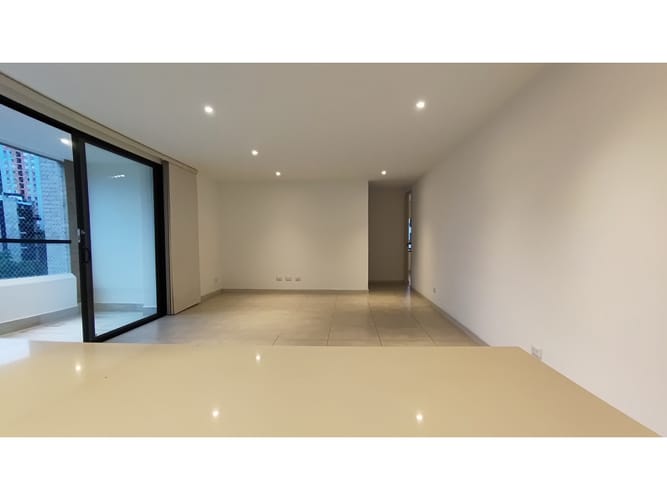 Apartamento de 3 alcobas en venta en Castropol, Medellín, 110 m² · foto 9 de 18