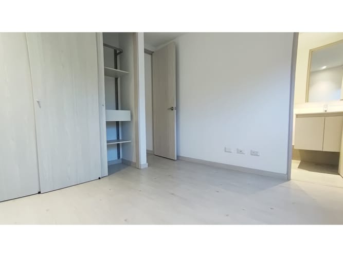 Apartamento de 3 alcobas en venta en Castropol, Medellín, 110 m² · foto 17 de 18
