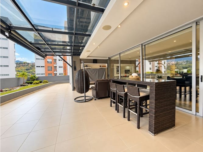 Apartamento de 3 alcobas en venta en Santa Teresita, Cali, 220 m² · foto 3 de 19
