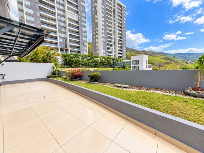 Apartamento de 3 alcobas en venta en Santa Teresita, Cali, 220 m² · foto 16 de 19