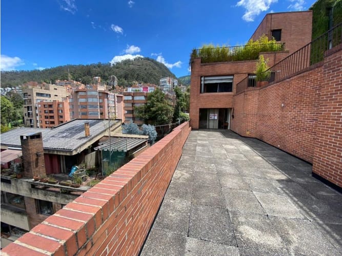 Apartamento en venta en Los Rosales, Bogotá, 246 m² · foto 14 de 15