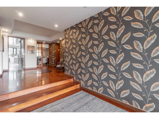 Apartamento de 3 alcobas en venta en Los Rosales, Bogotá, 245 m² · foto 12 de 12