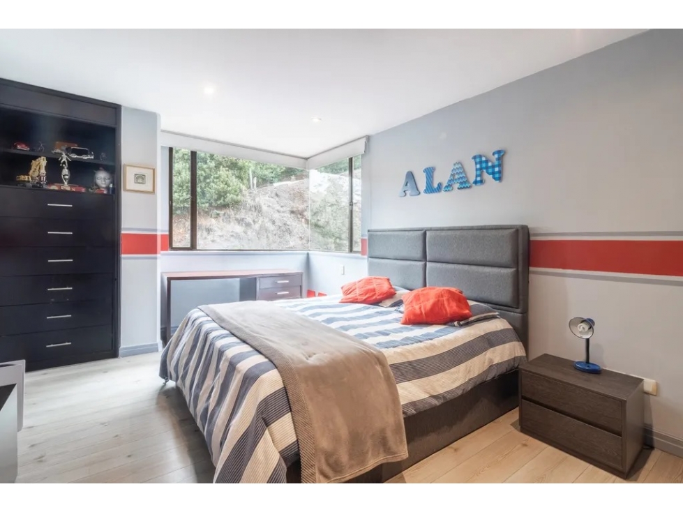 Apartamento en venta en Los Rosales, Bogotá · foto 10 de 13