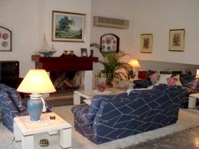 Excelente Casa de 4 Dormitorios con Piscina en Playa Mansa, Alquiler · Foto 5