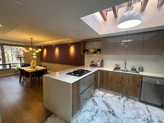 Apartamento de 4 alcobas en venta en Chicó Navarra, Bogotá, 168 m² · foto 5 de 15