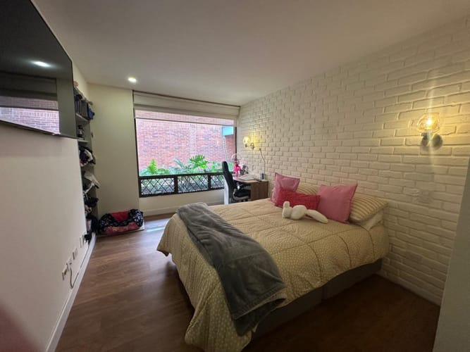 Apartamento de 4 alcobas en venta en Chicó Navarra, Bogotá, 168 m² · foto 9 de 15