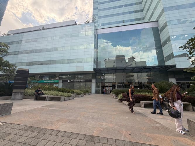 Local en arriendo en Villa Carlota, Medellín, 262 m² · foto 9 de 21