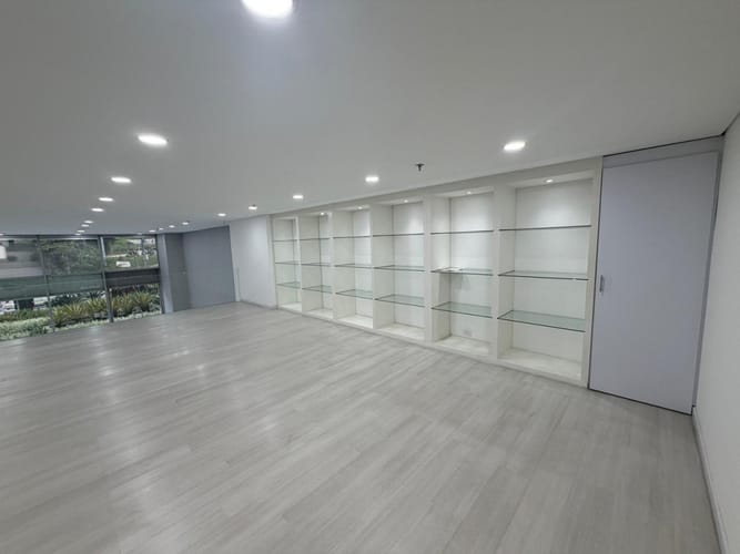 Local en arriendo en Villa Carlota, Medellín, 262 m² · foto 13 de 21