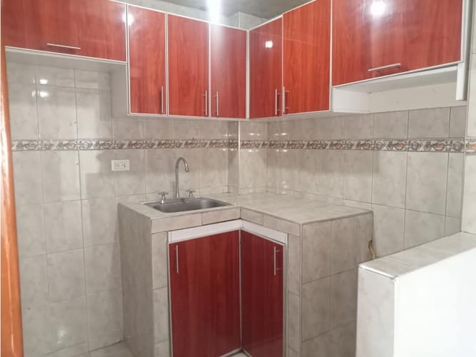 Casa de 7 alcobas en venta en Leon Xiii, Bogotá, 236 m² · foto 4 de 7