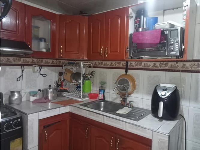 Casa de 7 alcobas en venta en Leon Xiii, Bogotá, 236 m² · foto 7 de 7