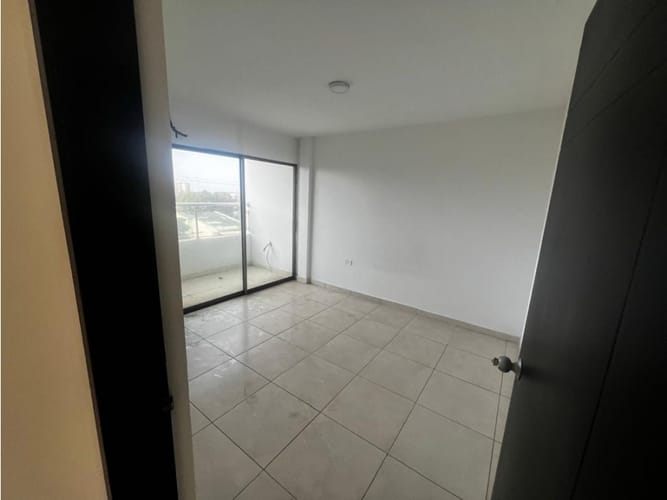 Apartamento en arriendo en Paraiso, Barranquilla · foto 9 de 11