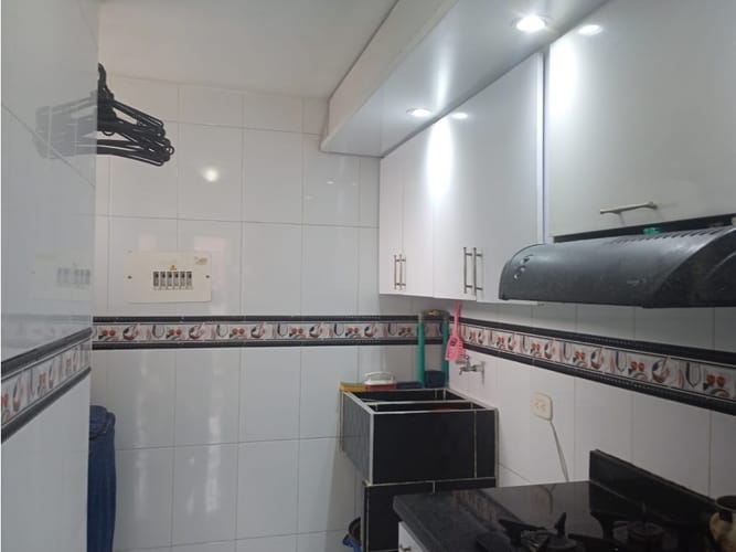 Apartamento de 3 alcobas en venta en Zonas Comerciales, Soacha, 46 m² · foto 2 de 20