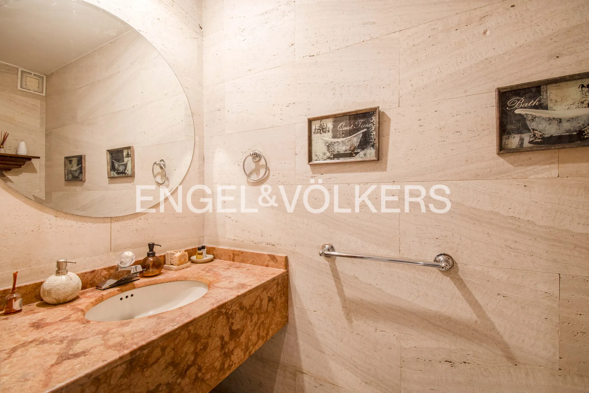 Apartamento en venta en Los Rosales, Bogotá · foto 10 de 22