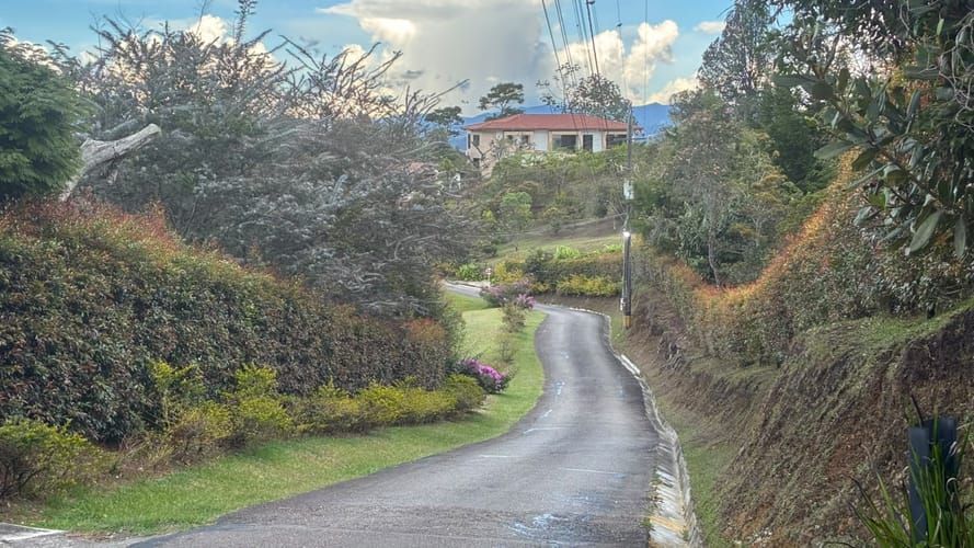 Lote en venta en Tablacito, Rionegro, 8420 m² · foto 4 de 6