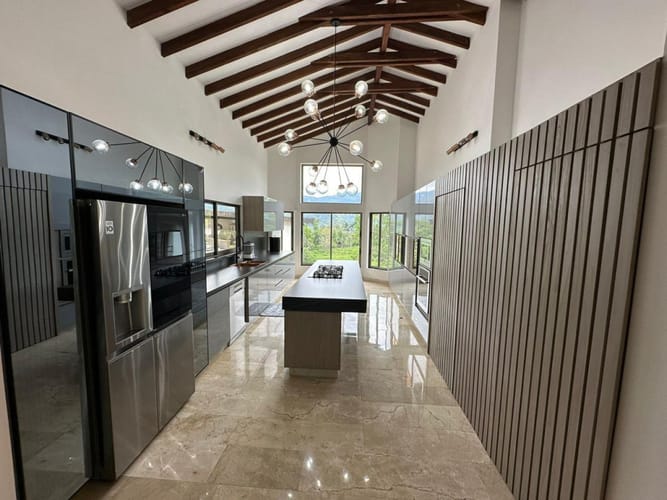 Finca en venta en Zarzal La Luz, Copacabana, 600 m² · foto 8 de 23
