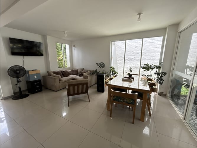 Casa de 4 alcobas en venta en El Castillo, Jamundí, 155 m² · foto 9 de 21