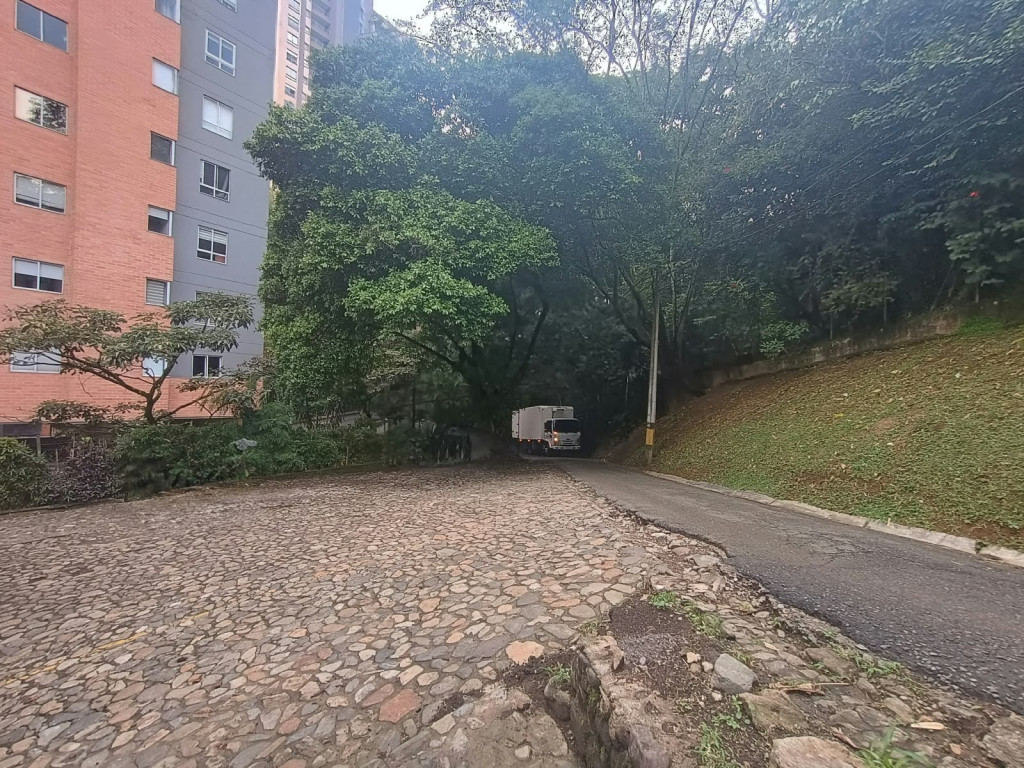 Casa en arriendo en El Poblado, Medellín · foto 20 de 20