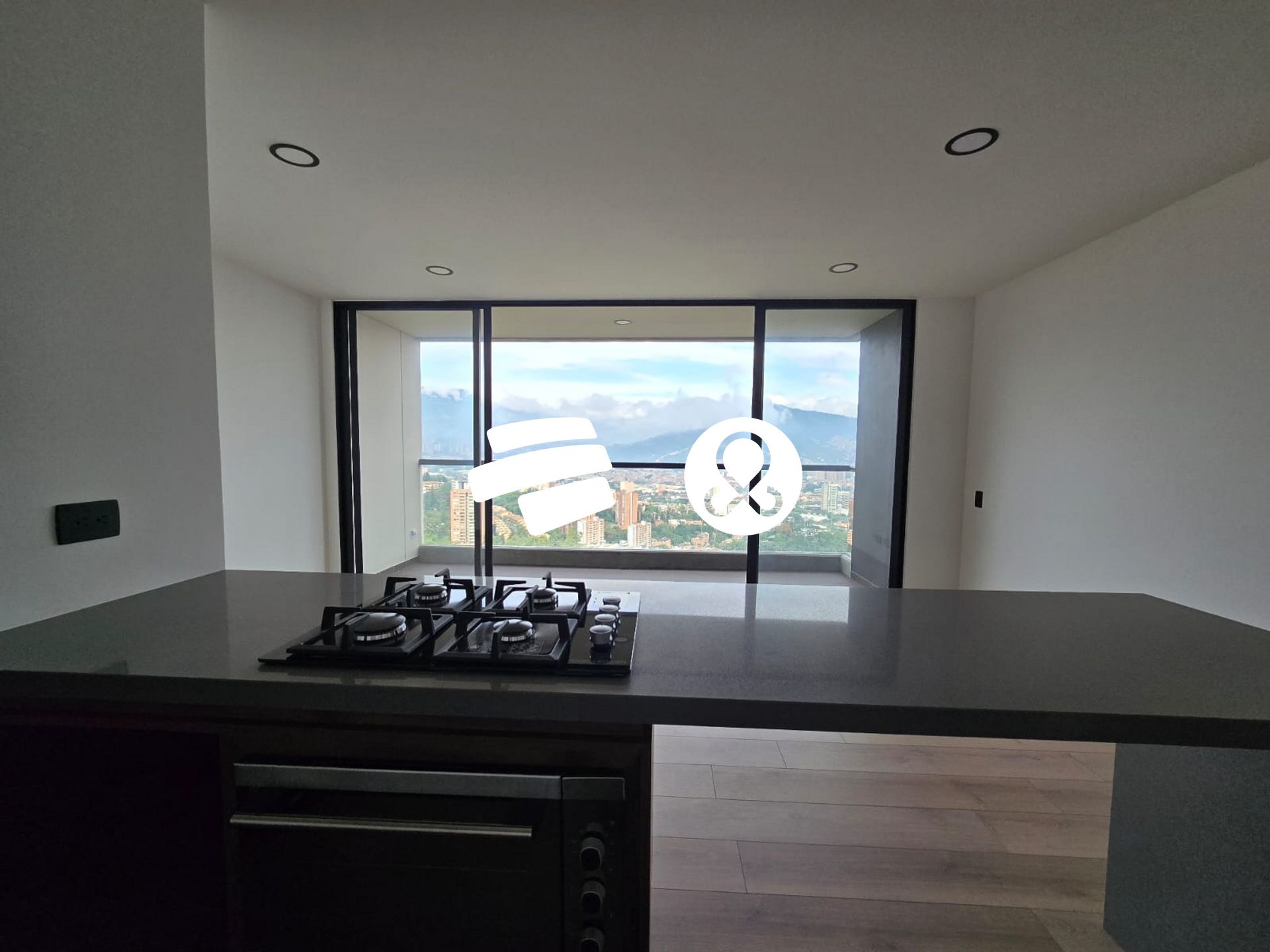 Apartamento en venta en Zona Centro, Envigado · foto 6 de 16