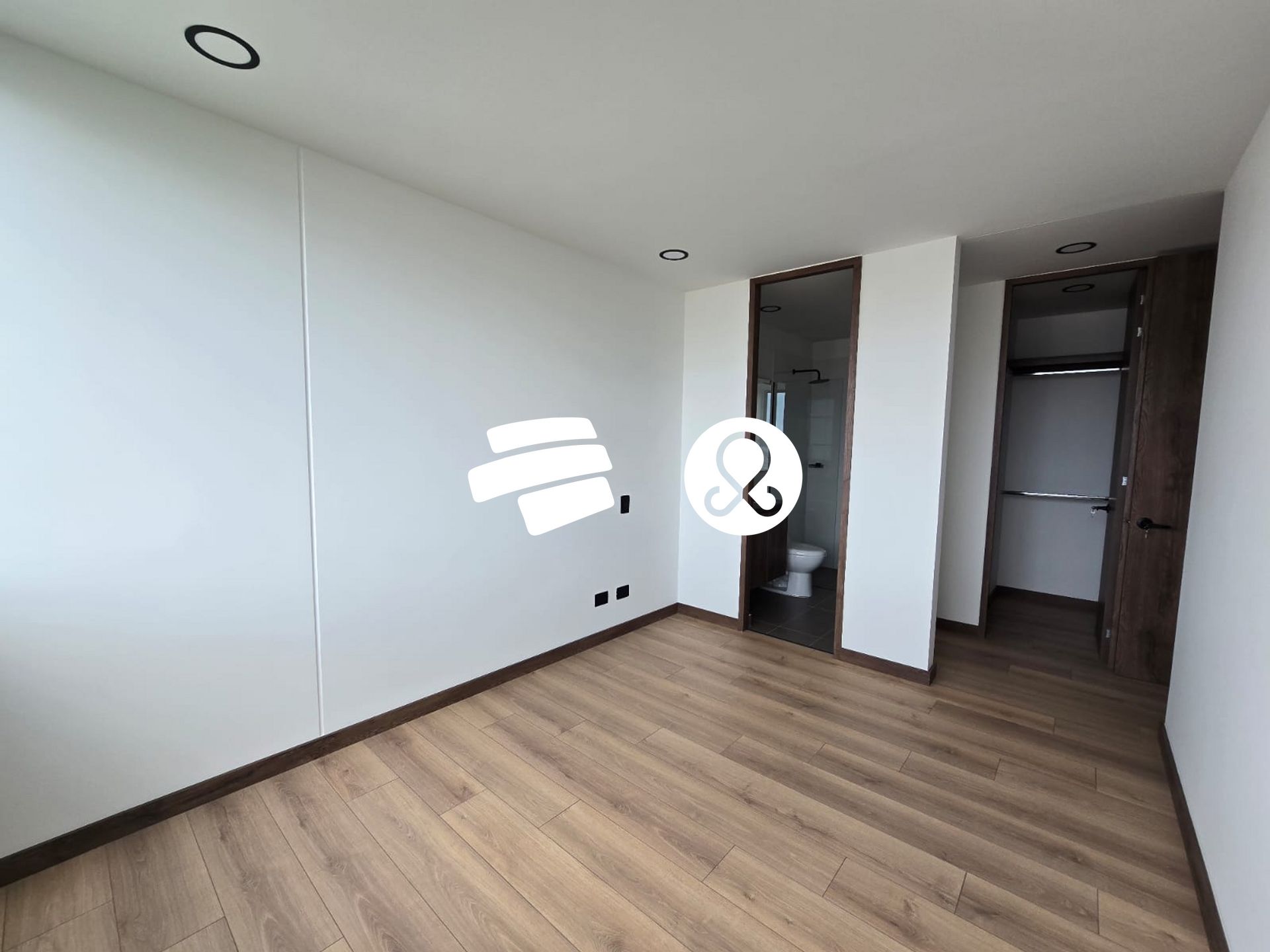 Apartamento en venta en Zona Centro, Envigado · foto 8 de 16