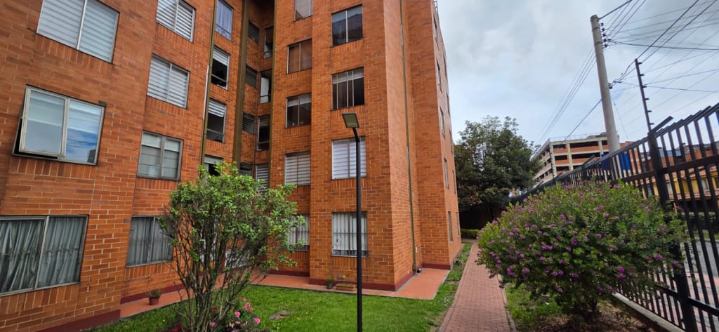 Apartamento de 3 alcobas en venta en Balcones Del Salitre, Bogotá, 52 m² · foto 6 de 6