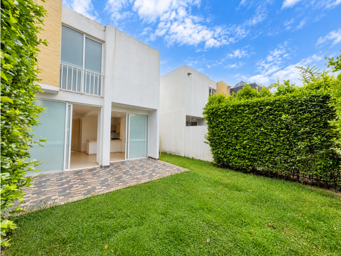 Casa de 3 alcobas en venta en El Castillo, Jamundí, 94 m² · foto 5 de 23