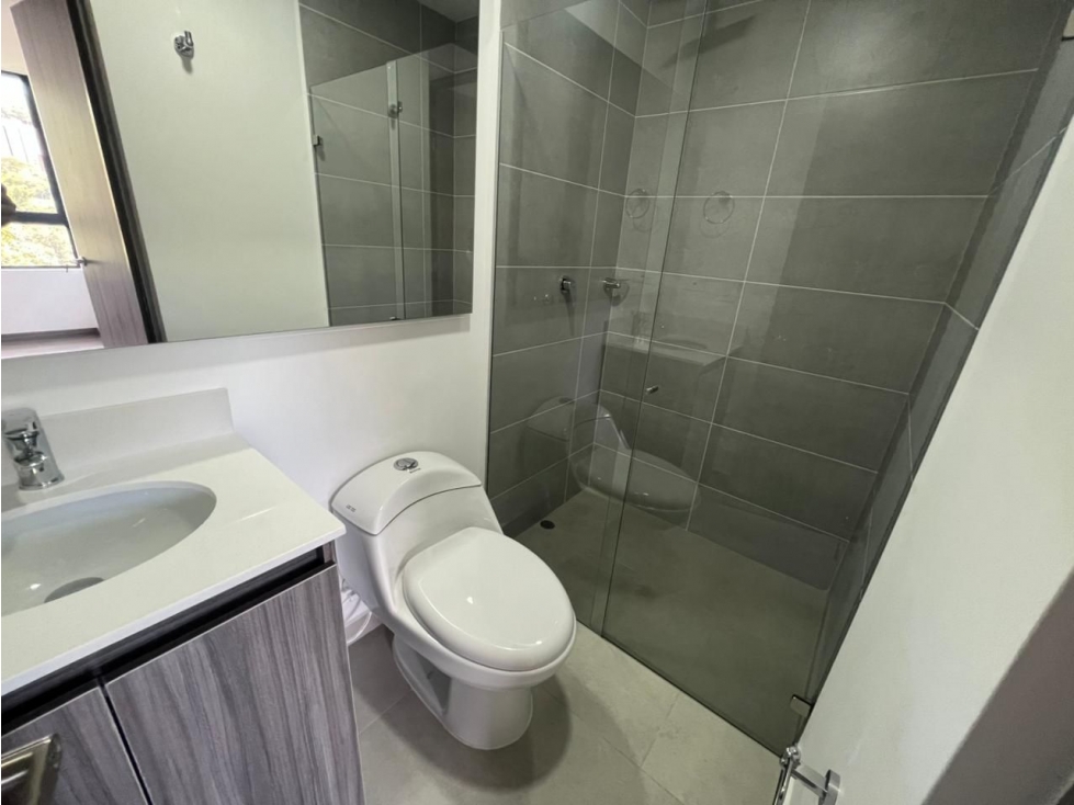 Apartamento en arriendo en Camino Verde, Envigado · foto 10 de 19