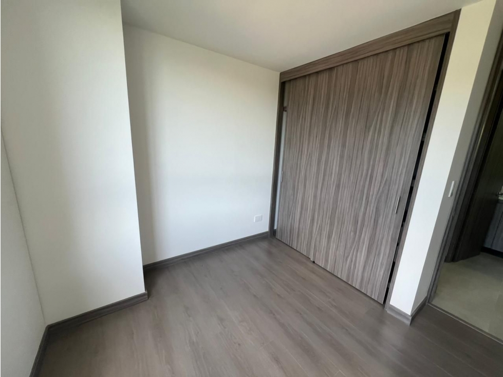 Apartamento en arriendo en Camino Verde, Envigado · foto 14 de 19