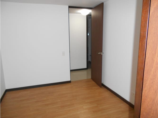 Apartamento de 2 alcobas en arriendo en Vía Las Palmas, Medellín, 100 m² · foto 14 de 24