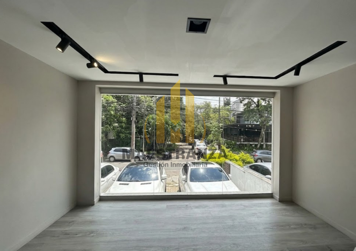 Casa de 4 alcobas en arriendo en Patio Bonito, Medellín, 249 m² · foto 2 de 6