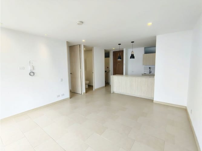 Apartaestudio en arriendo en El Tesoro, Medellín, 64 m² · foto 6 de 20