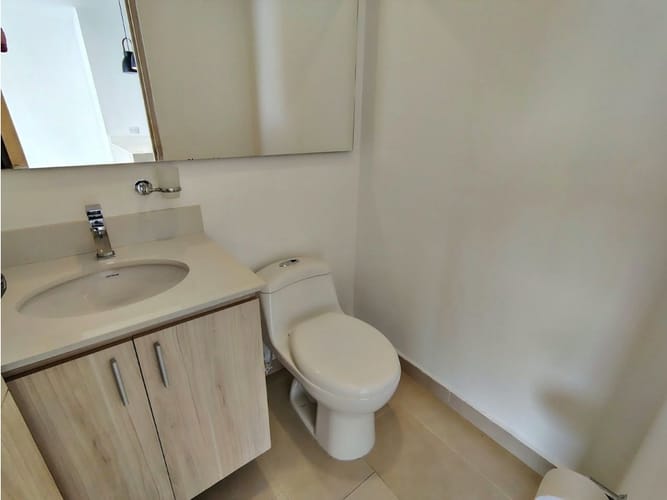 Apartaestudio en arriendo en El Tesoro, Medellín, 64 m² · foto 8 de 20