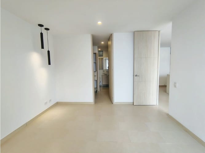 Apartaestudio en arriendo en El Tesoro, Medellín, 64 m² · foto 11 de 20