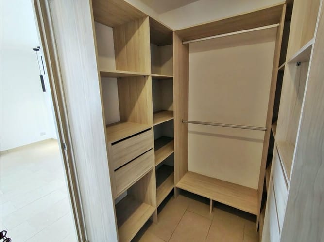Apartaestudio en arriendo en El Tesoro, Medellín, 64 m² · foto 13 de 20