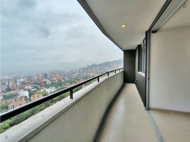 Apartaestudio en arriendo en El Tesoro, Medellín, 64 m² · foto 15 de 20
