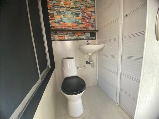 Local en arriendo en Los Balsos, Medellín, 55 m² · foto 6 de 9