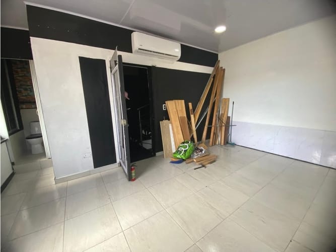 Local en arriendo en Los Balsos, Medellín, 55 m² · foto 7 de 9