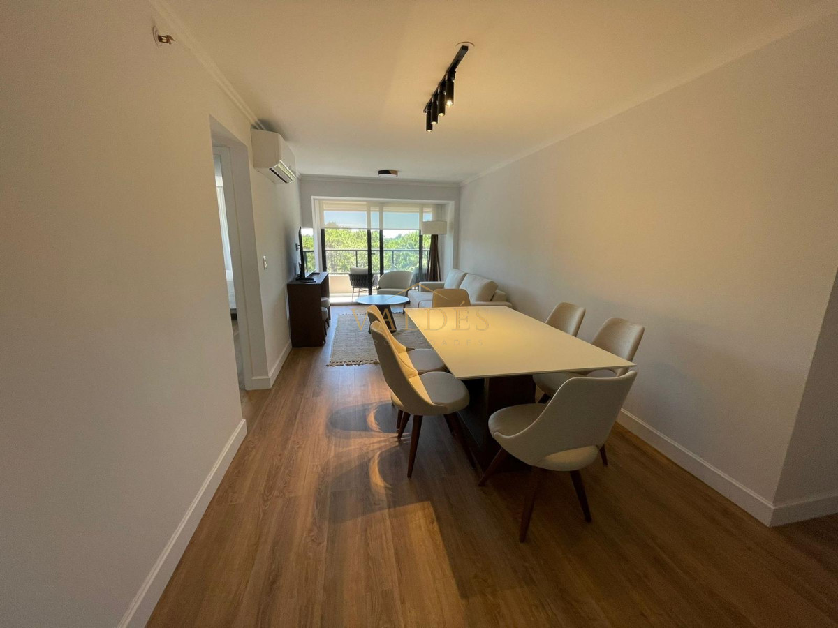 Alquiler anual 2 dormitorios en Punta del Este con todos los amenities · Foto 2